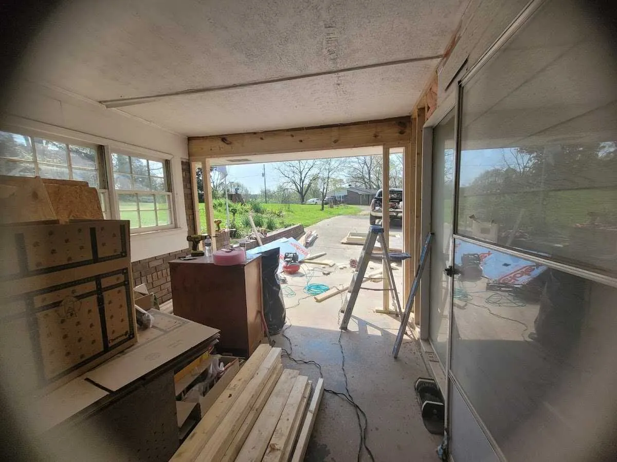 Air movers and dehumidifier for Water Mitigation Services in De Soto